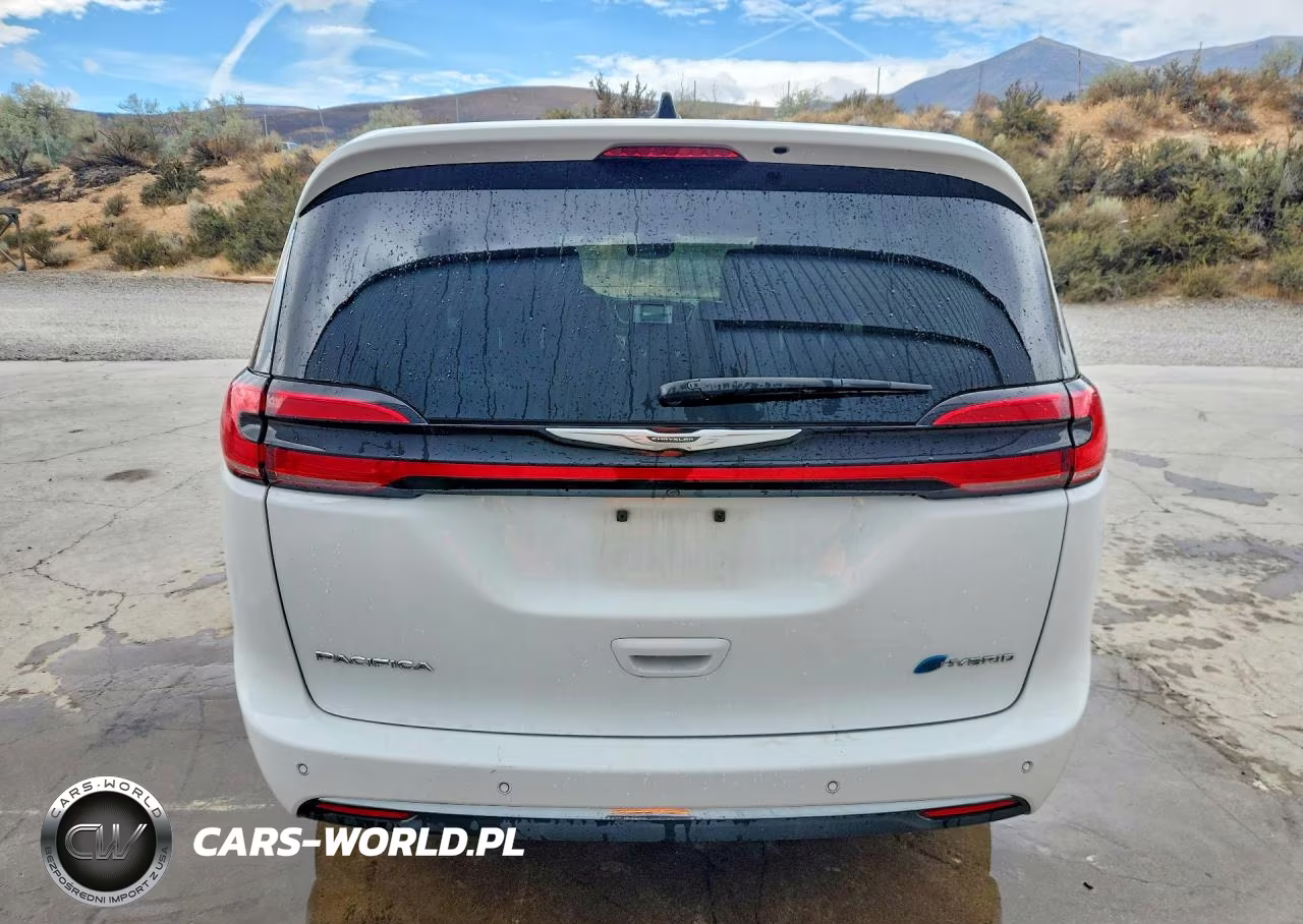 2023 Chrysler Pacifica Hybrid Touring L VIN:2C4RC1L79PR588493 - 6