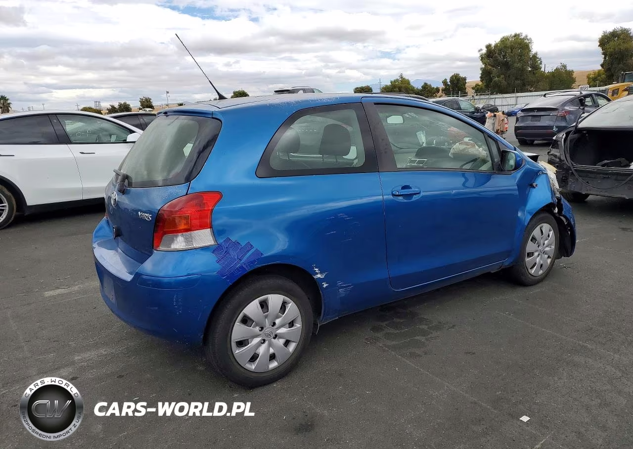 2010 Toyota Yaris Base VIN:JTDJT4K3XA5284414 - 3
