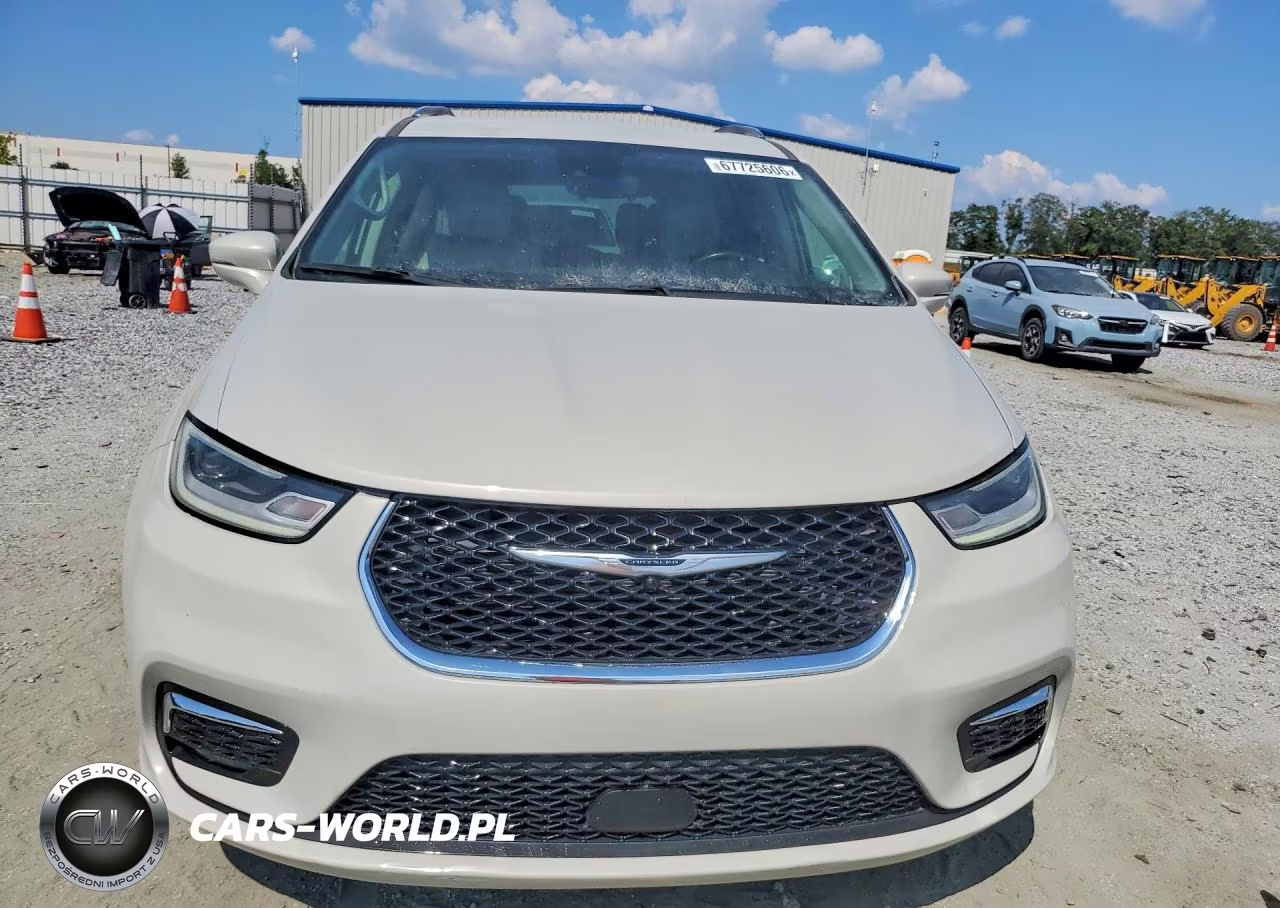 2021 Chrysler Pacifica Touring L VIN:2C4RC1BG1MR547028 - 5