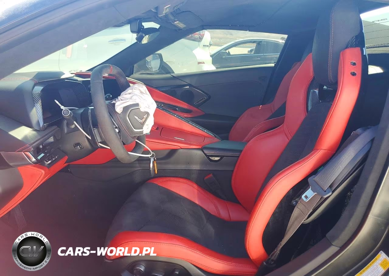2025 Chevrolet Corvette Stingray 3Lt VIN:1G1YC3D45S5106273 - 7