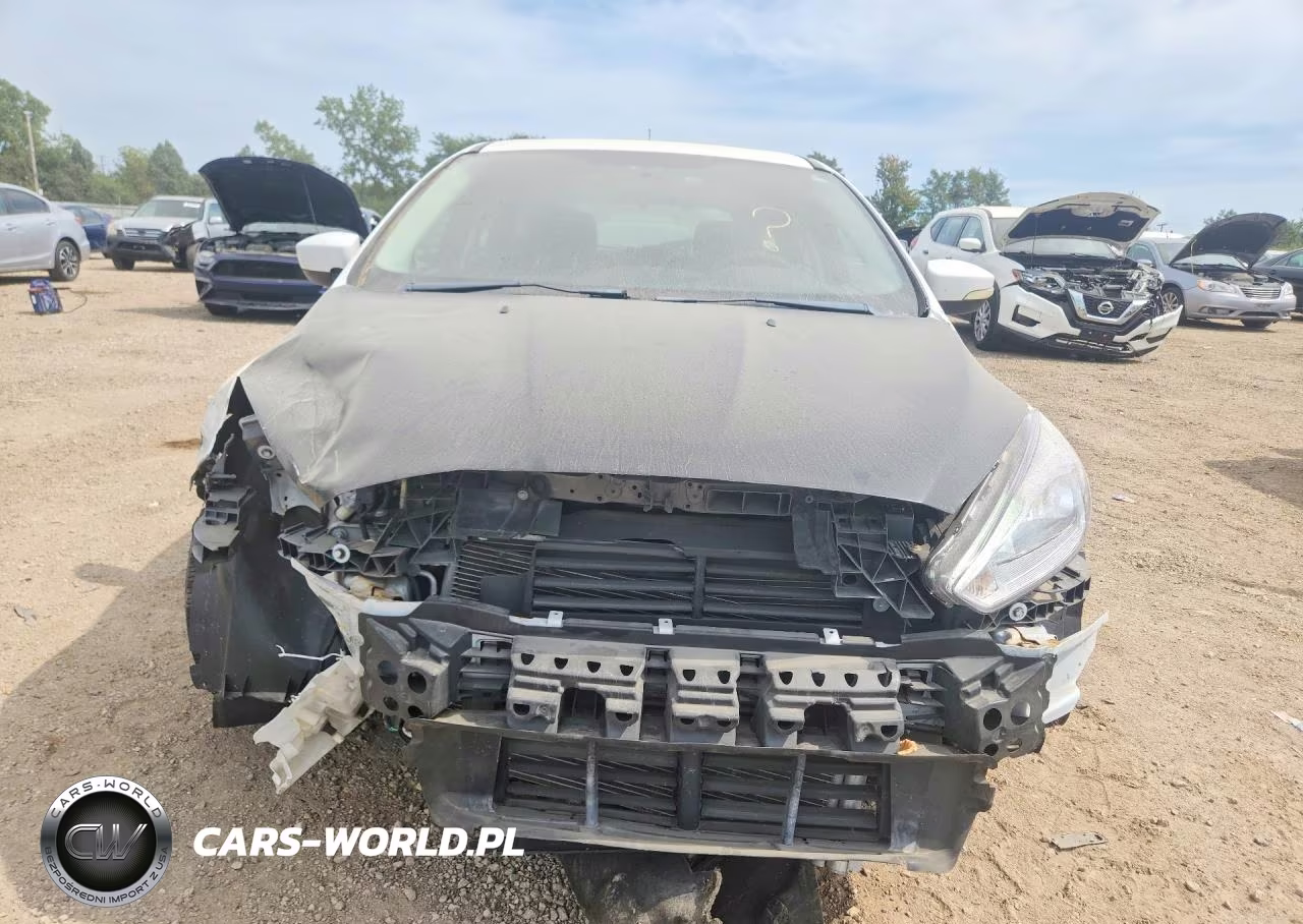 2016 Ford Focus Se VIN:1FADP3K25GL284396 - 5