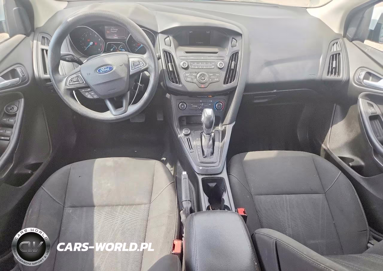 2016 Ford Focus Se VIN:1FADP3K25GL284396 - 8