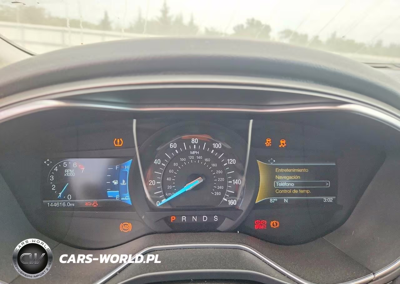 2016 Ford Fusion Titanium VIN:3FA6P0D9XGR211186 - 9