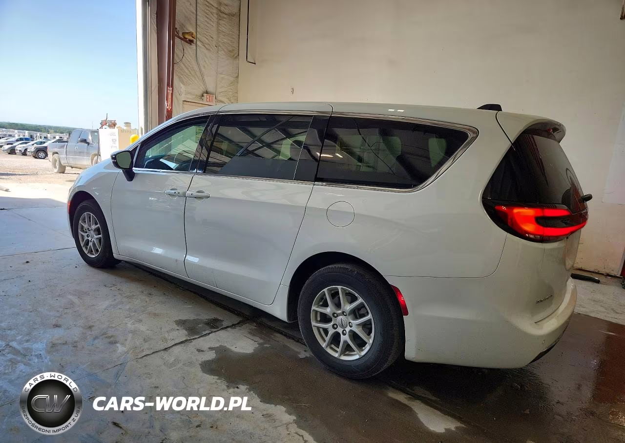 2025 Chrysler Pacifica Select VIN:2C4RC1BG7SR513155 - 2