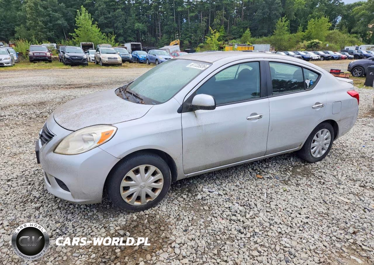 2013 Nissan Versa 1.6 S