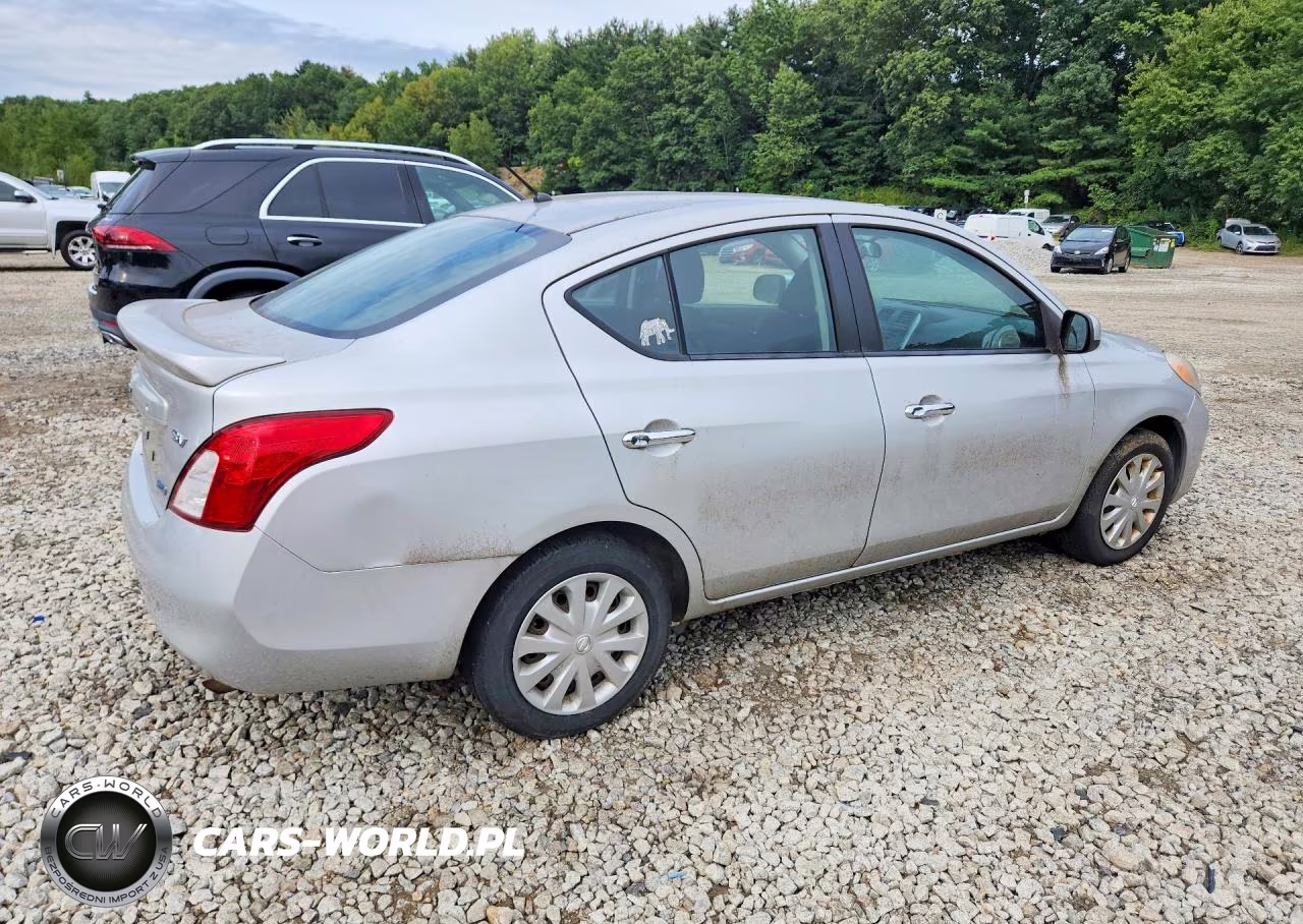2013 Nissan Versa 1.6 S VIN:3N1CN7AP3DL846752 - 3