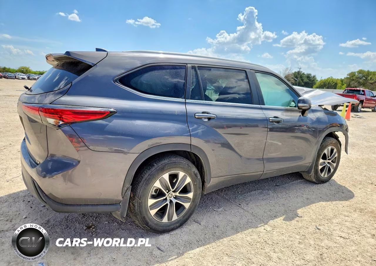 2023 Toyota Highlander Xle VIN:5TDKDRAH6PS000503 - 3