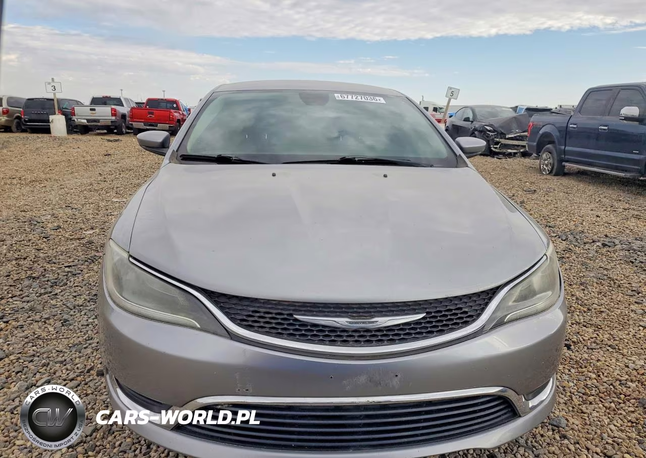 2015 Chrysler 200 Limited VIN:1C3CCCAB2FN541556 - 5