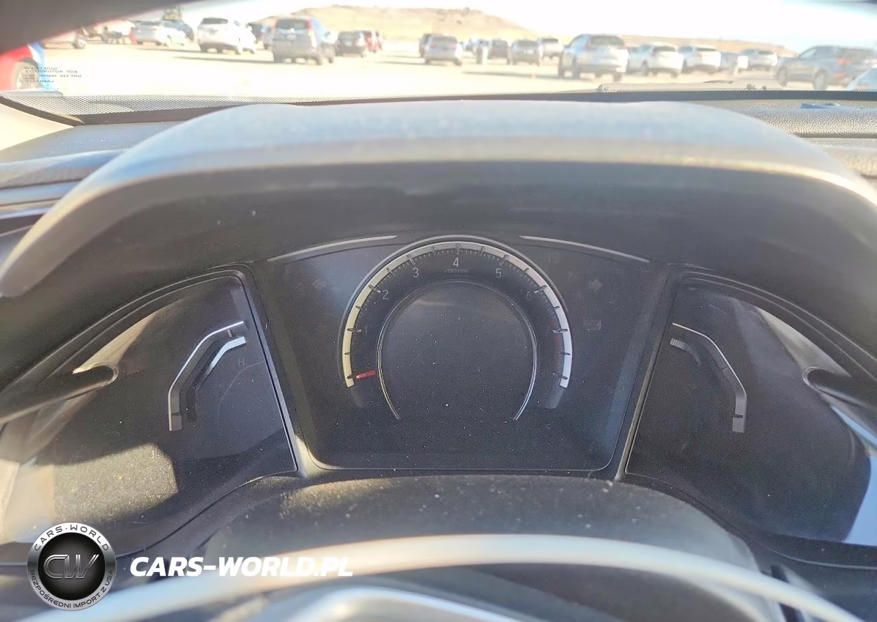 2018 Honda Civic Lx VIN:2HGFC2F5XJH572806 - 9