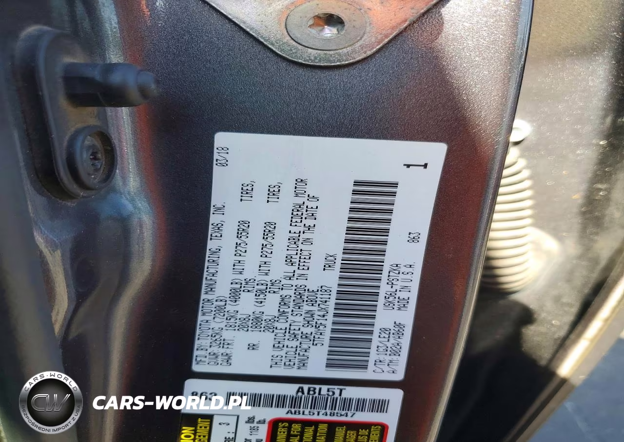 2018 Toyota Tundra Platinum VIN:5TFAY5F14JX741187 - 12