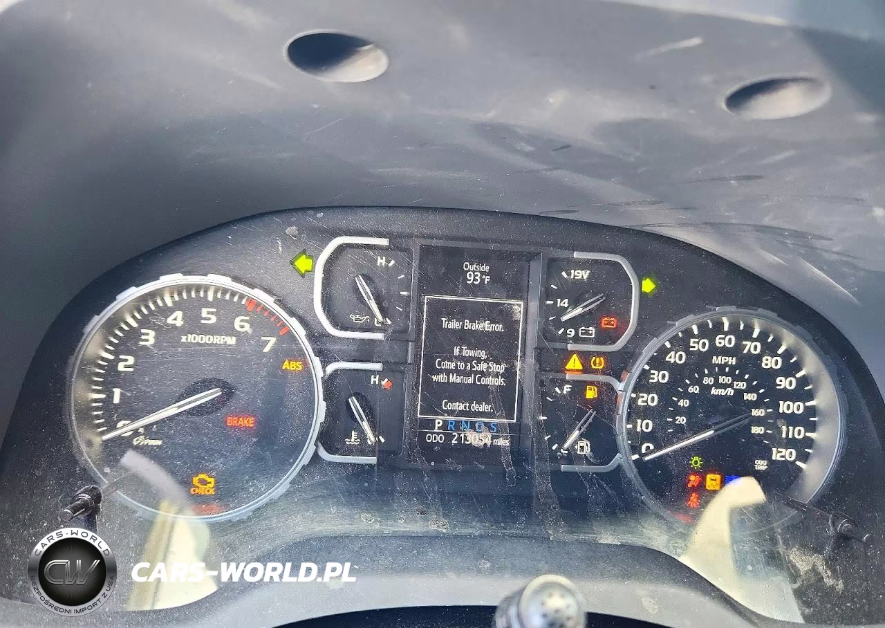 2018 Toyota Tundra Platinum VIN:5TFAY5F14JX741187 - 9