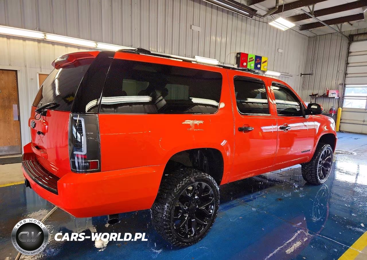 2010 Chevrolet Suburban K1500 Lt VIN:1GNUKJE38AR244696 - 3