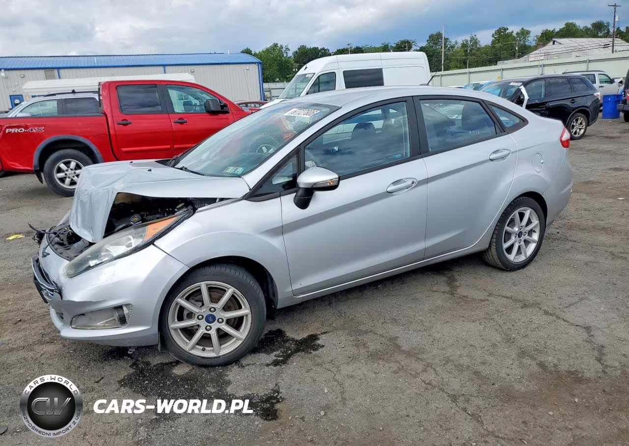 2015 Ford Fiesta Se VIN:3FADP4BJ8FM178325 - 1