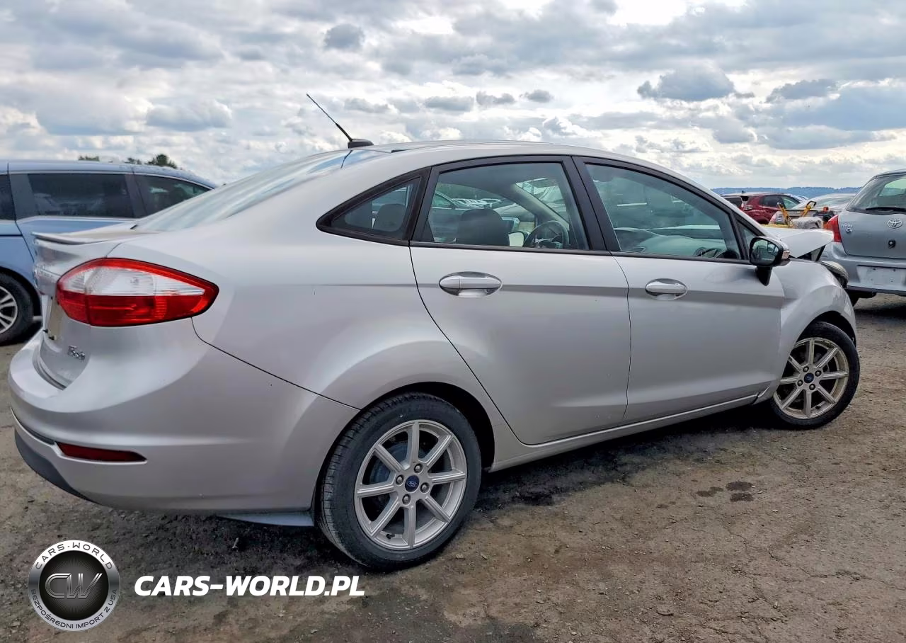 2015 Ford Fiesta Se VIN:3FADP4BJ8FM178325 - 3