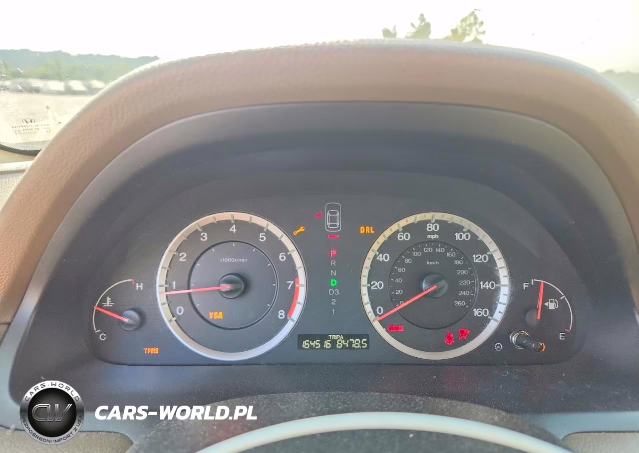 2008 Honda Accord Lx VIN:JHMCP26318C063302 - 9