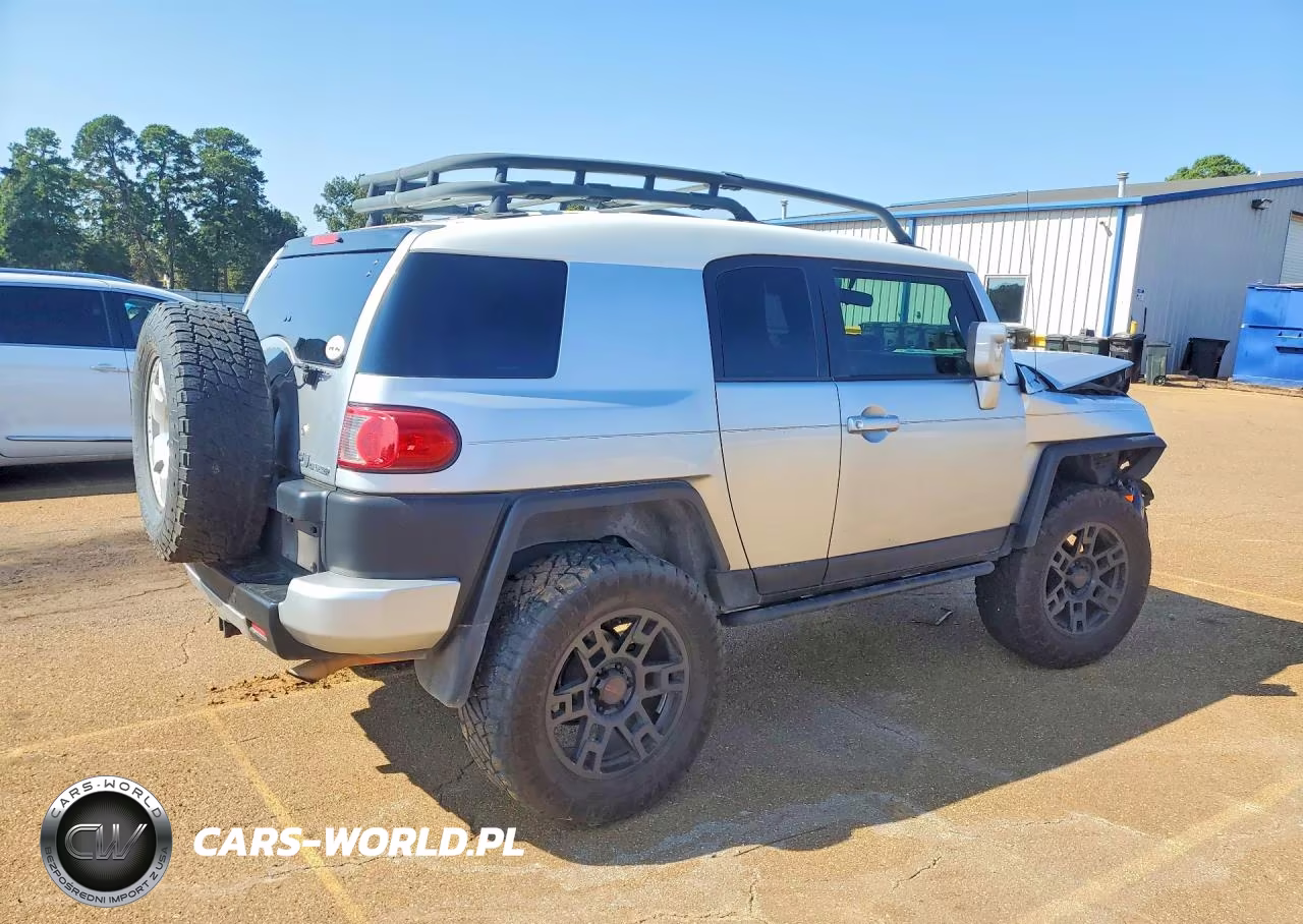 2007 Toyota Fj Cruiser Base VIN:JTEBU11F570021941 - 3