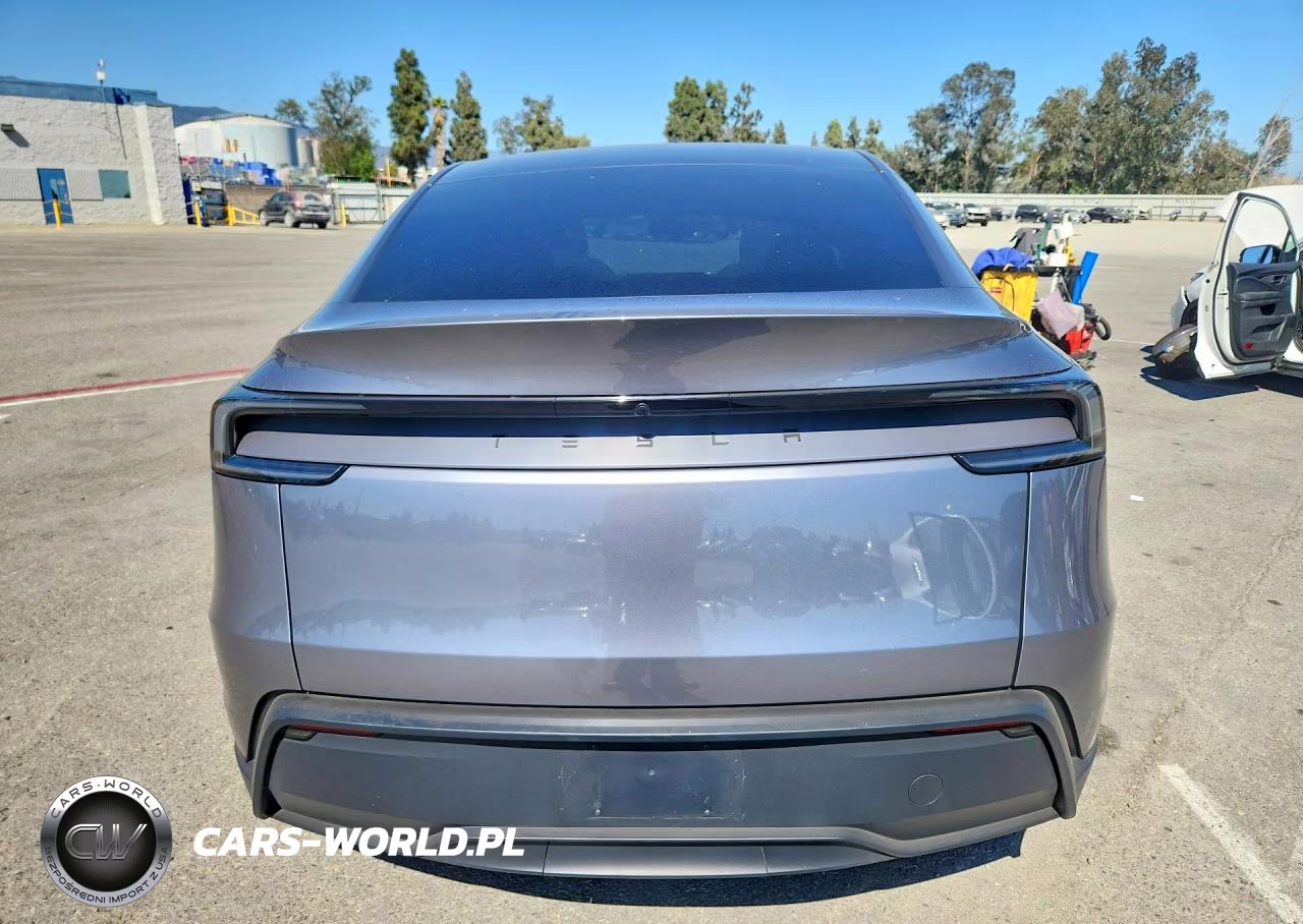 2026 Tesla Model Y VIN:7SAYGDED3TF613997 - 6