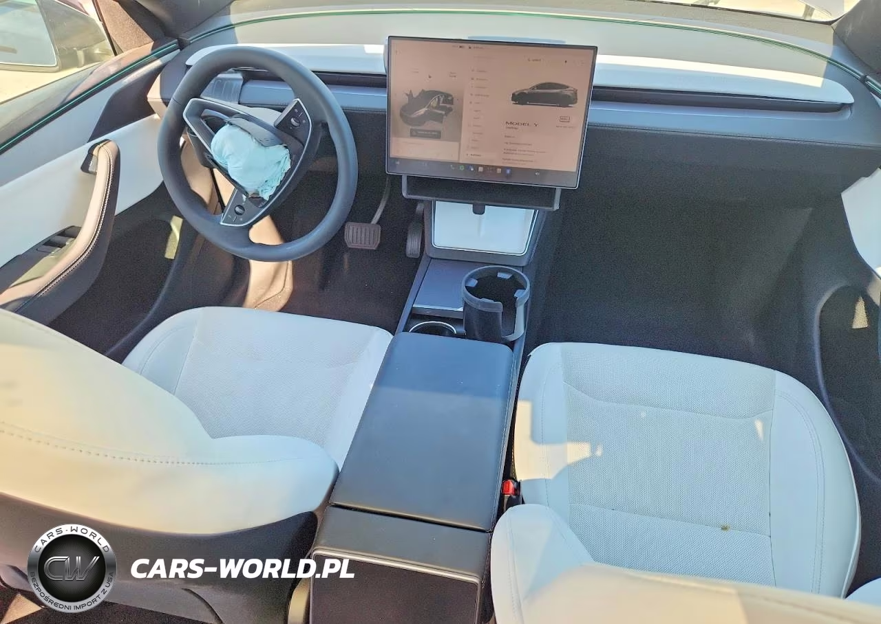 2026 Tesla Model Y VIN:7SAYGDED3TF613997 - 8