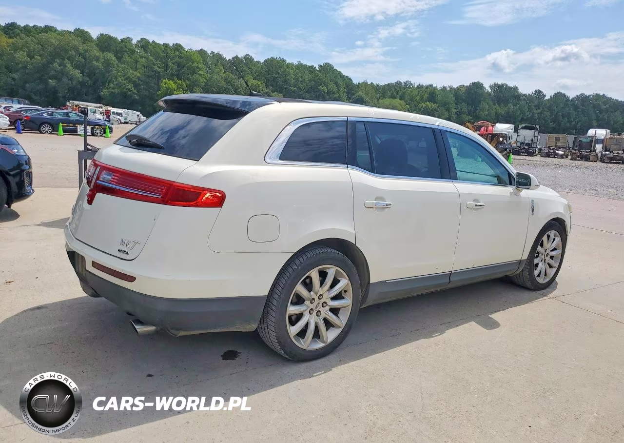 2013 Lincoln Mkt VIN:2LMHJ5AT1DBL58654 - 3