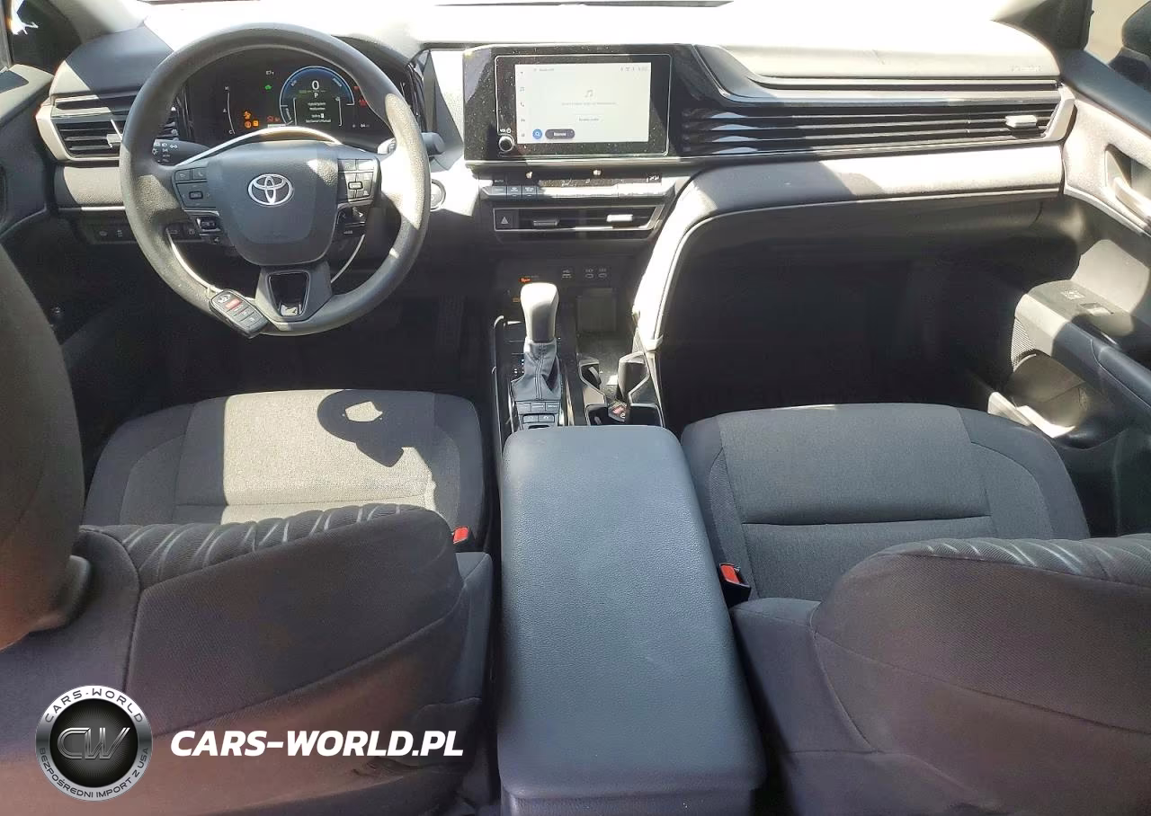2025 Toyota Camry Le VIN:4T1DAACK6SU136741 - 8
