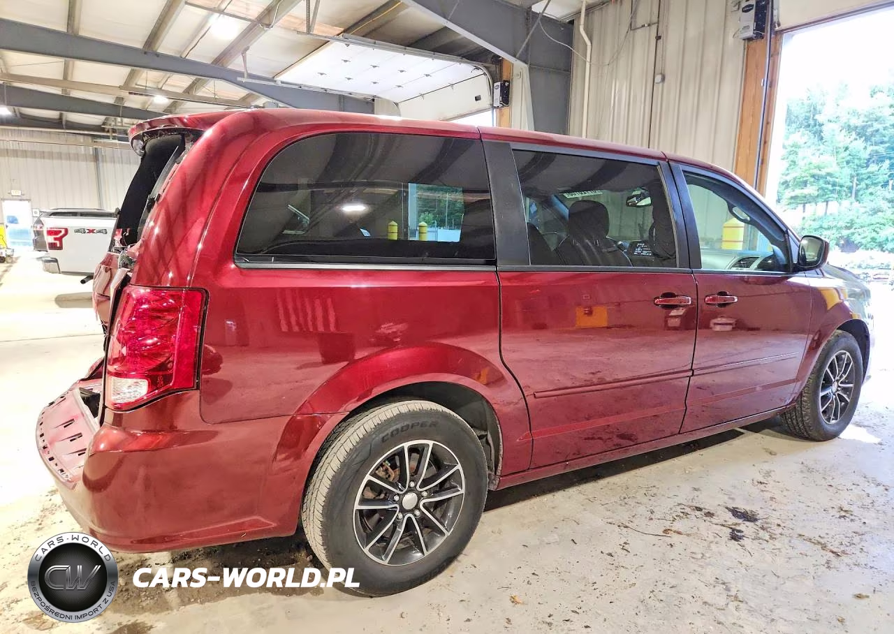 2017 Dodge Grand Caravan Gt VIN:2C4RDGEG8HR700974 - 3