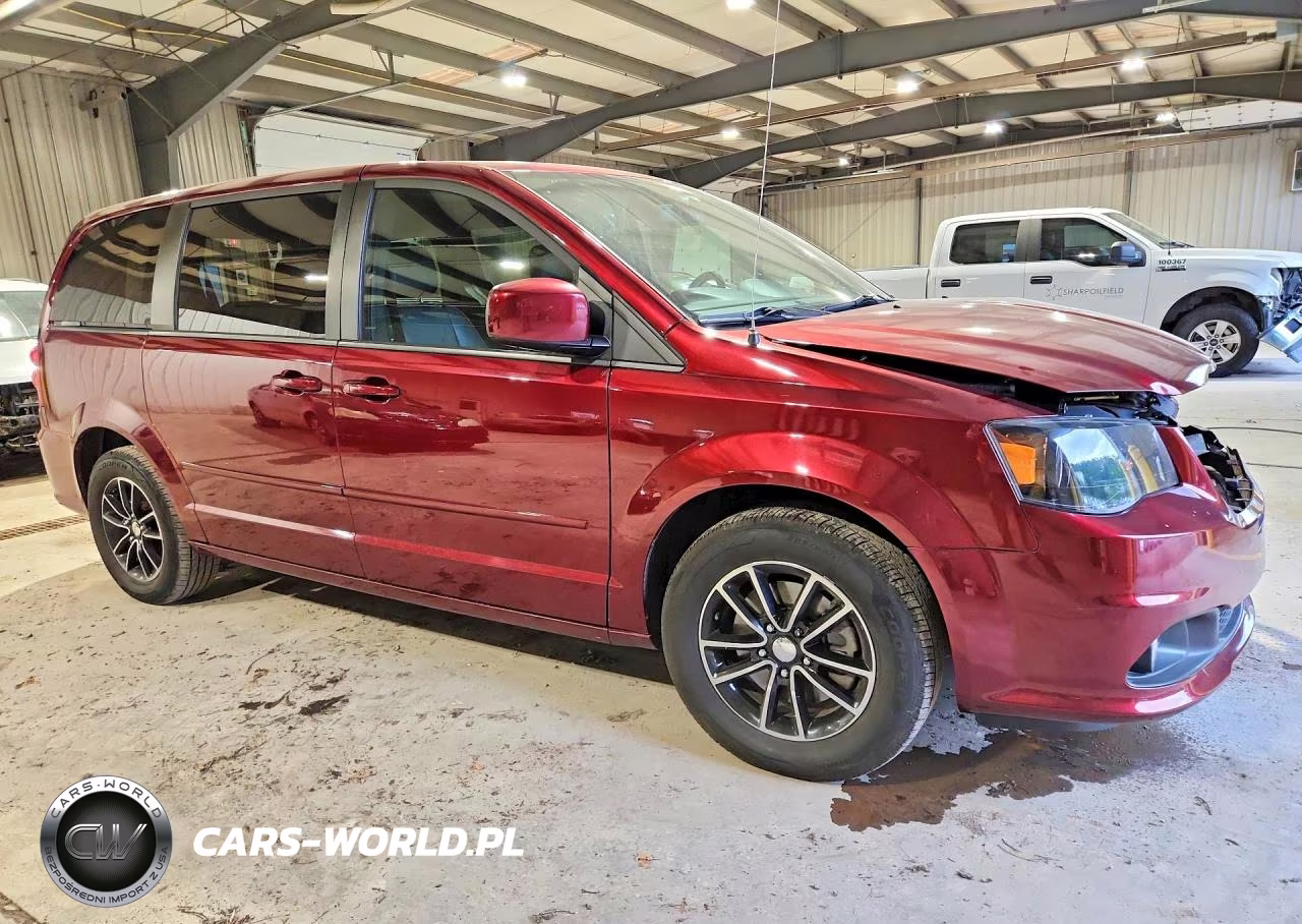 2017 Dodge Grand Caravan Gt VIN:2C4RDGEG8HR700974 - 4