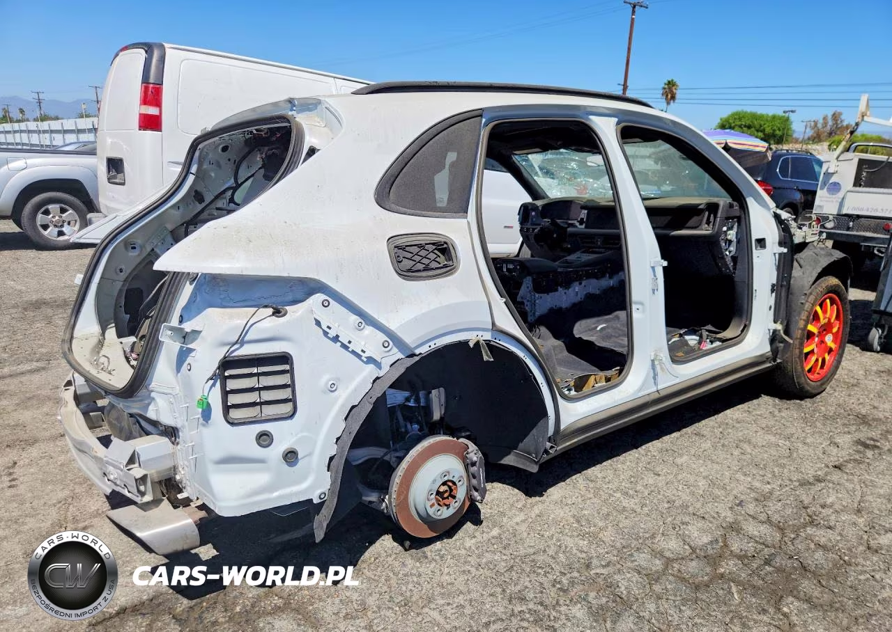 2024 Porsche Cayenne VIN:WP1AA2AY3RDA13637 - 3