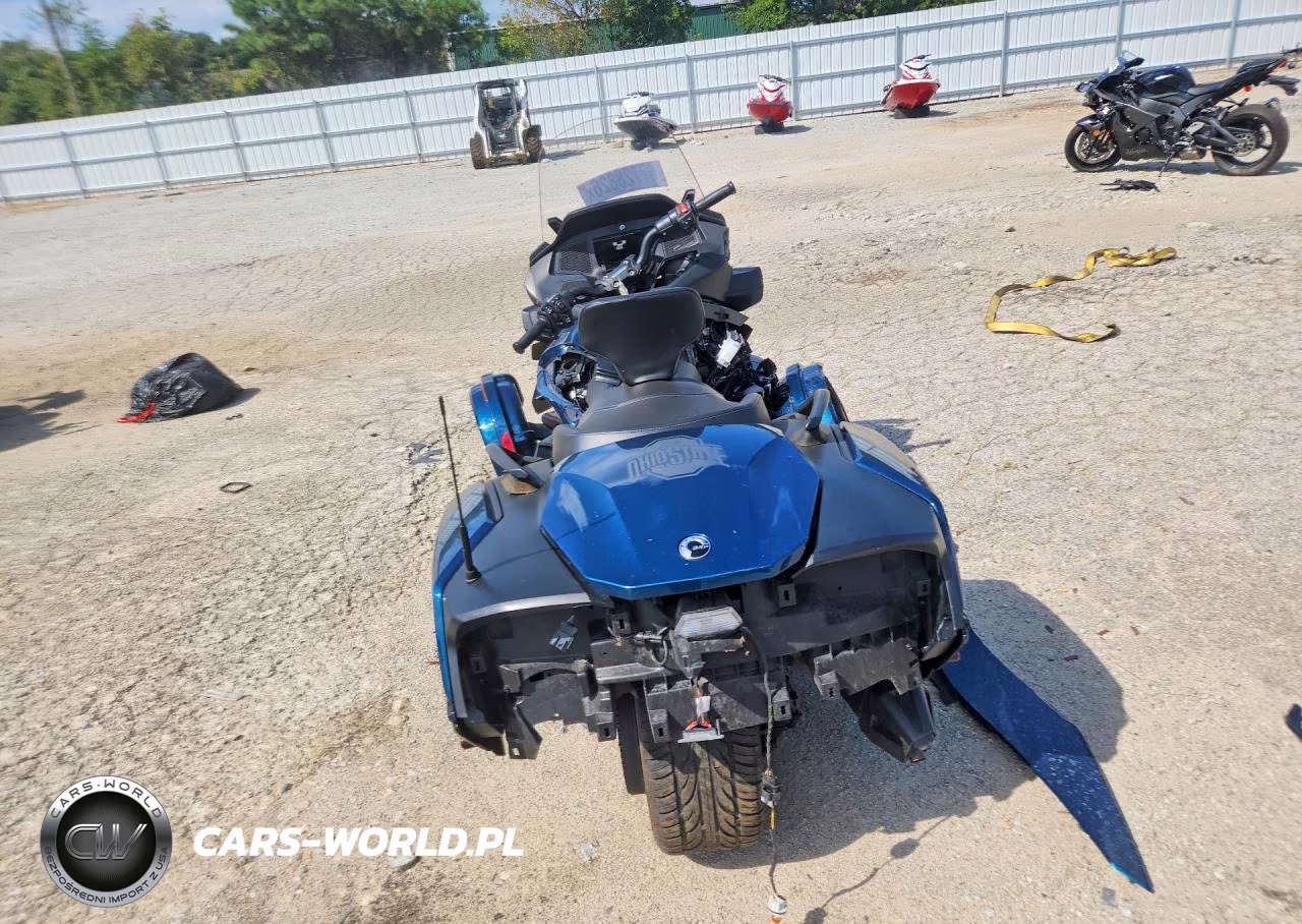 2021 Can-Am Spyder Roadster Rt VIN:2BXNBDD27MV003547 - 4
