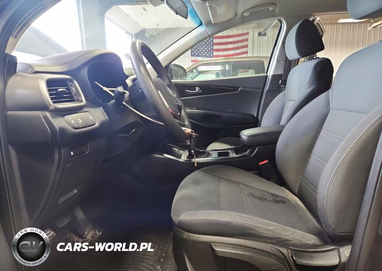 2020 Kia Sorento Lx VIN:5XYPGDA32LG657875 - 7