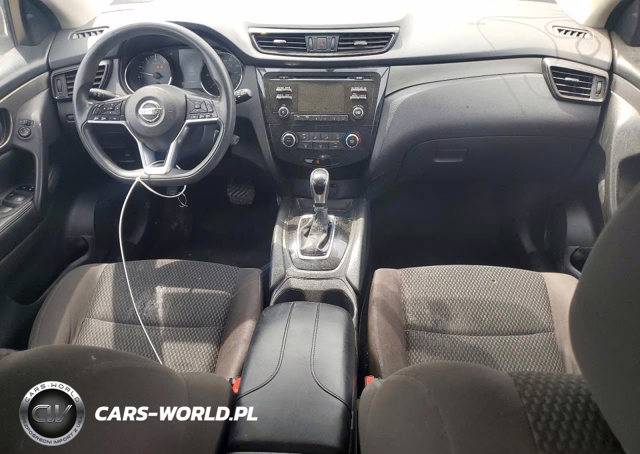 2018 Nissan Rogue Sport S VIN:JN1BJ1CR2JW263646 - 8