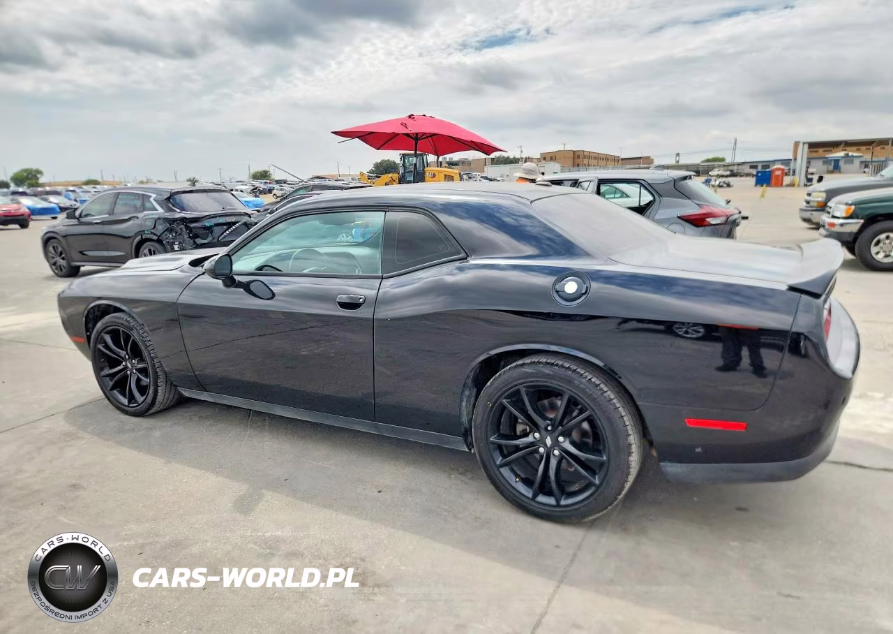 2018 Dodge Challenger Sxt VIN:2C3CDZAG0JH132498 - 2