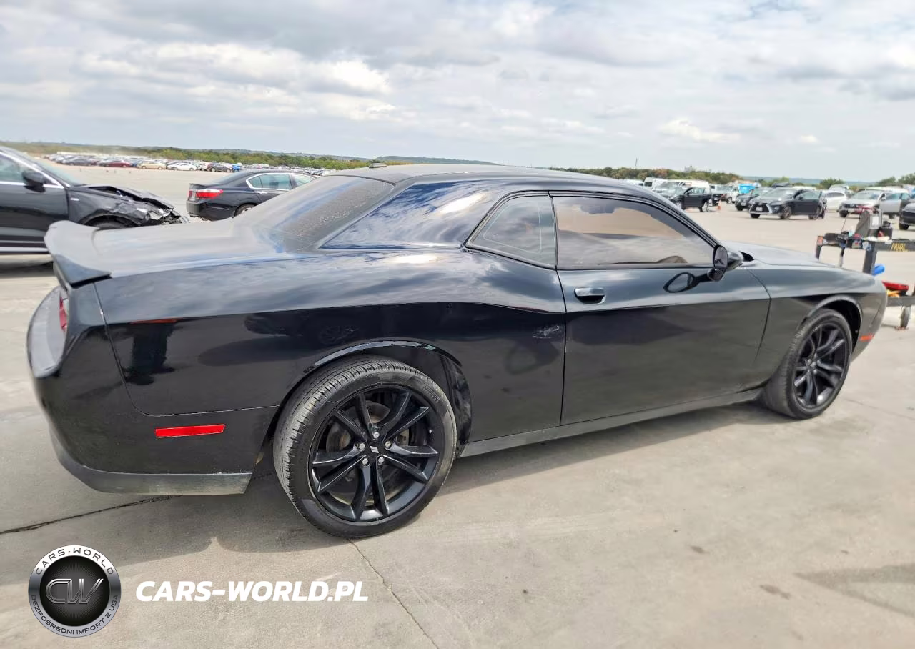 2018 Dodge Challenger Sxt VIN:2C3CDZAG0JH132498 - 3