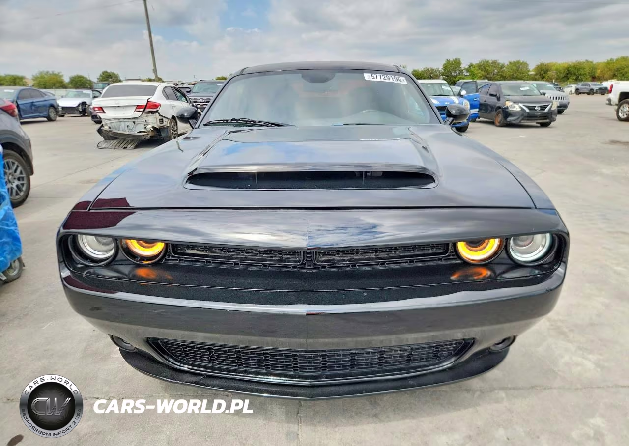 2018 Dodge Challenger Sxt VIN:2C3CDZAG0JH132498 - 5