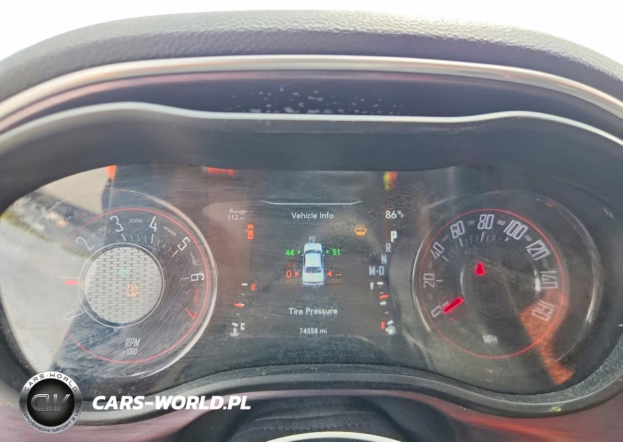 2018 Dodge Challenger Sxt VIN:2C3CDZAG0JH132498 - 9