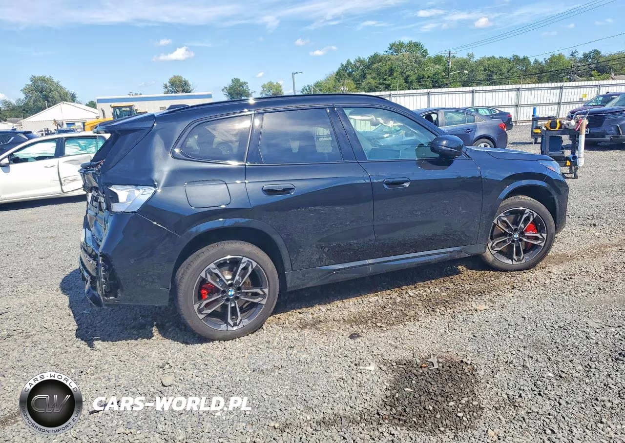 2026 BMW X1 M35I VIN:WBX13EF02T5702220 - 3