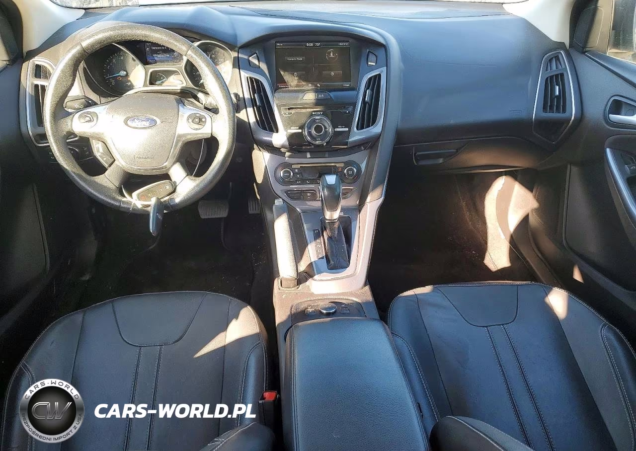 2014 Ford Focus Titanium VIN:1FADP3N22EL189996 - 8