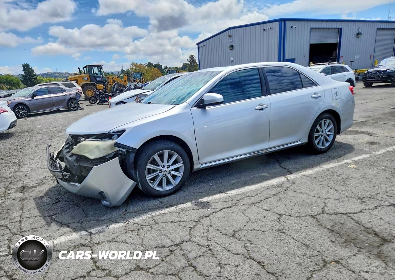 2014 Toyota Camry Xle VIN:4T4BF1FKXER387485 - 1