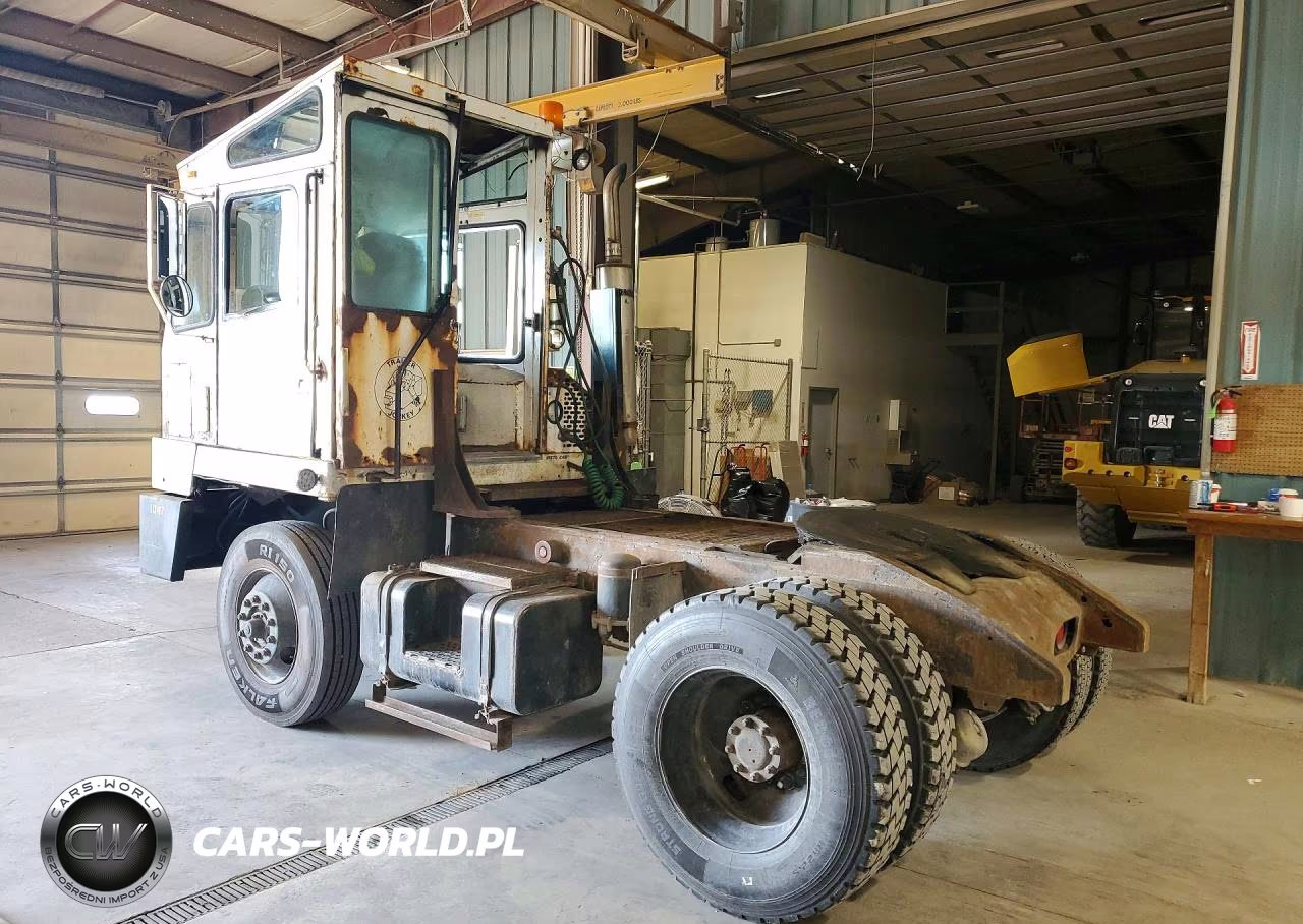 2003 Capacity Of Texas Tj5000 - Yard Truck VIN:4LMBB21113L013864 - 3