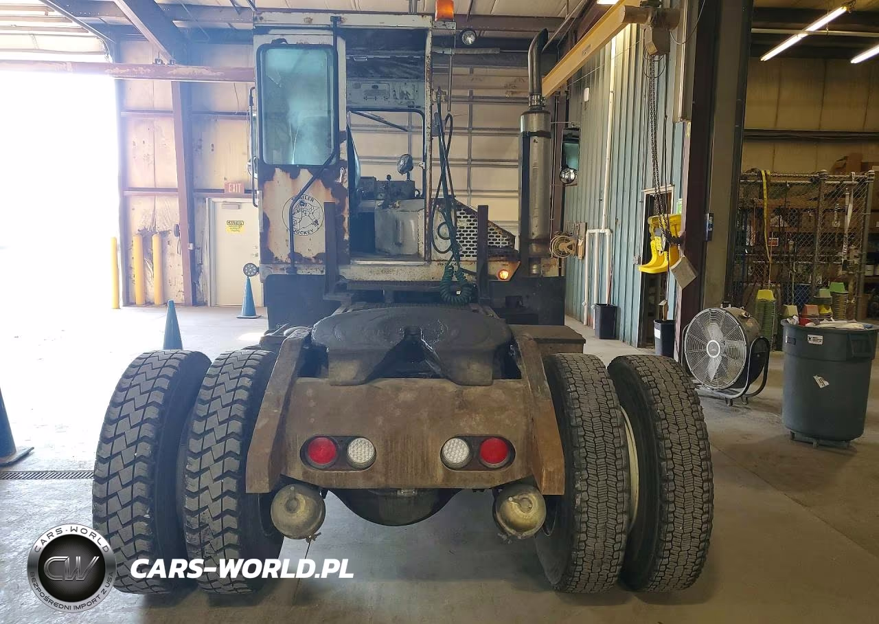 2003 Capacity Of Texas Tj5000 - Yard Truck VIN:4LMBB21113L013864 - 6