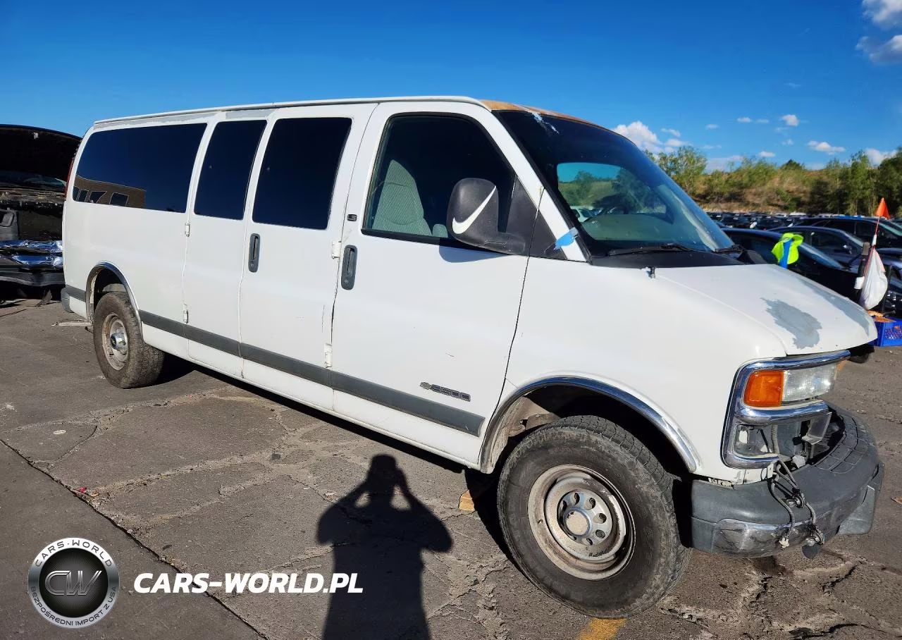 2001 Chevrolet Express G3500 VIN:1GAHG39R411186700 - 4