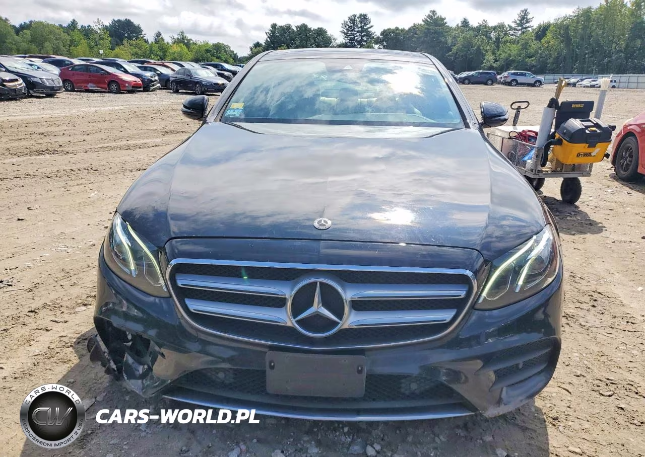 2018 Mercedes-Benz E 300 4Matic VIN:WDDZF4KB5JA449865 - 5