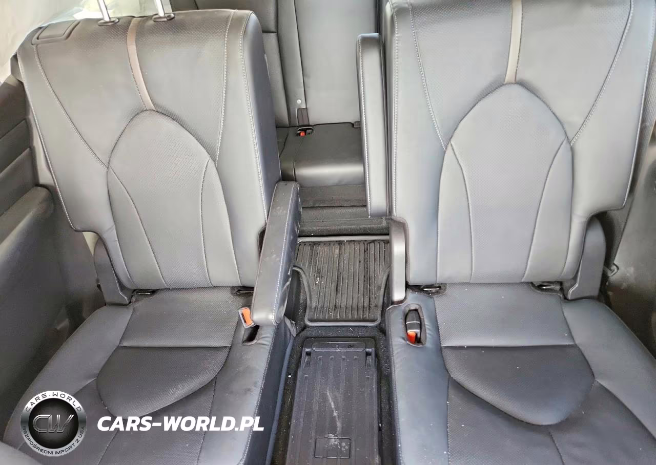 2024 Toyota Grand Highlander Platinum VIN:5TDAAAB51RS034281 - 10