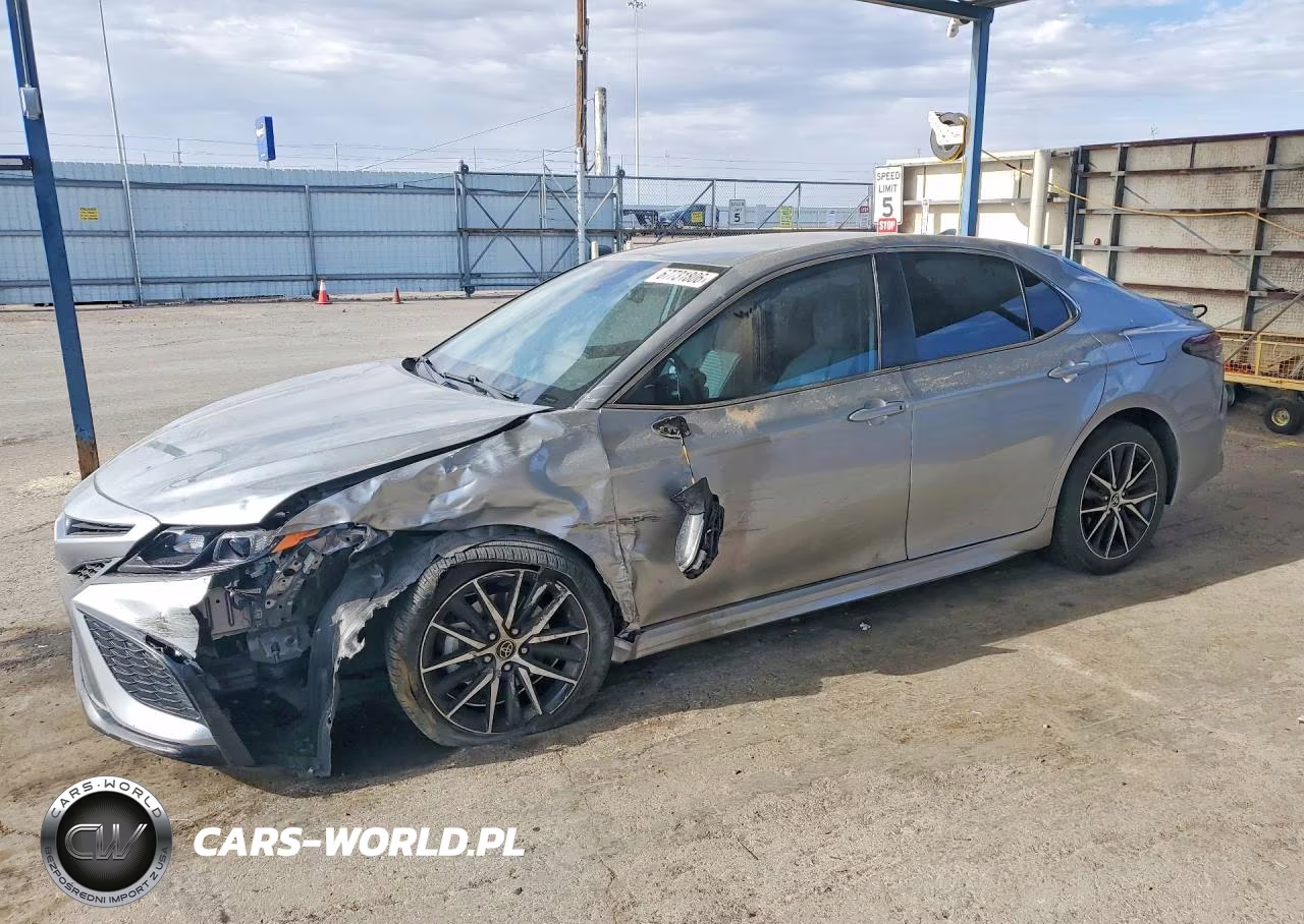 2022 Toyota Camry Se