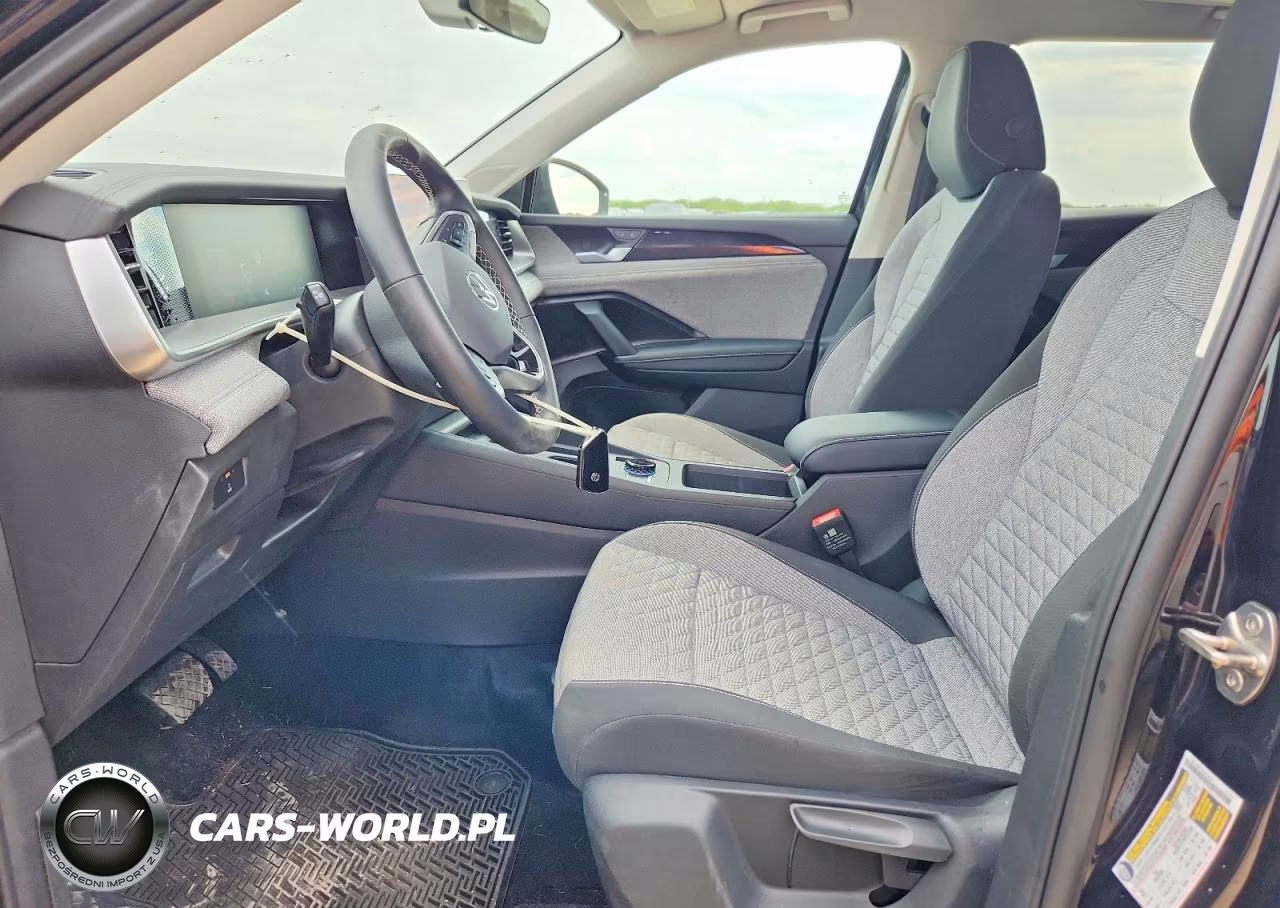 2026 Volkswagen Tiguan S VIN:3VVCR7RM4TM071559 - 7