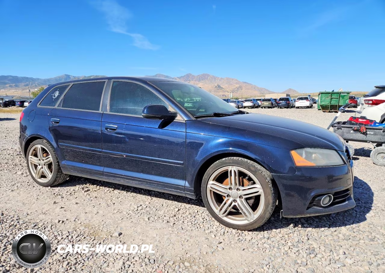 2012 Audi A3 Premium Plus VIN:WAUKJAFM4CA100166 - 4