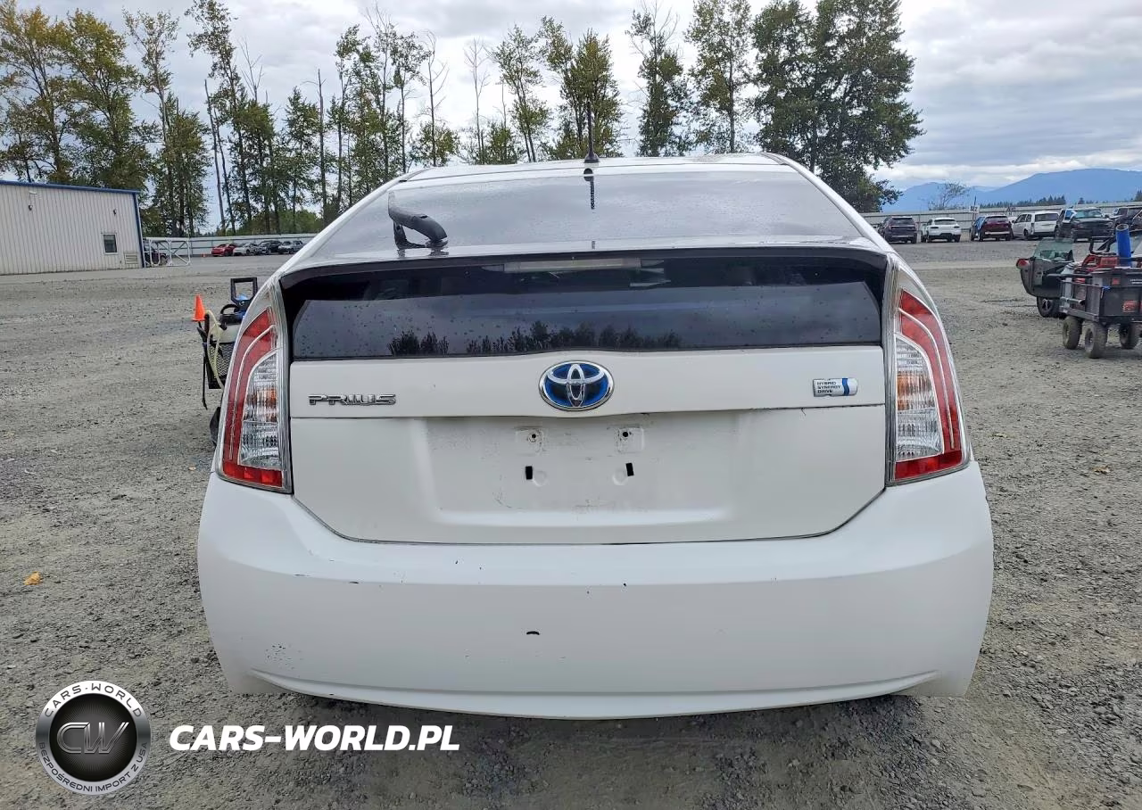 2013 Toyota Prius Two VIN:JTDKN3DU8D0339457 - 6