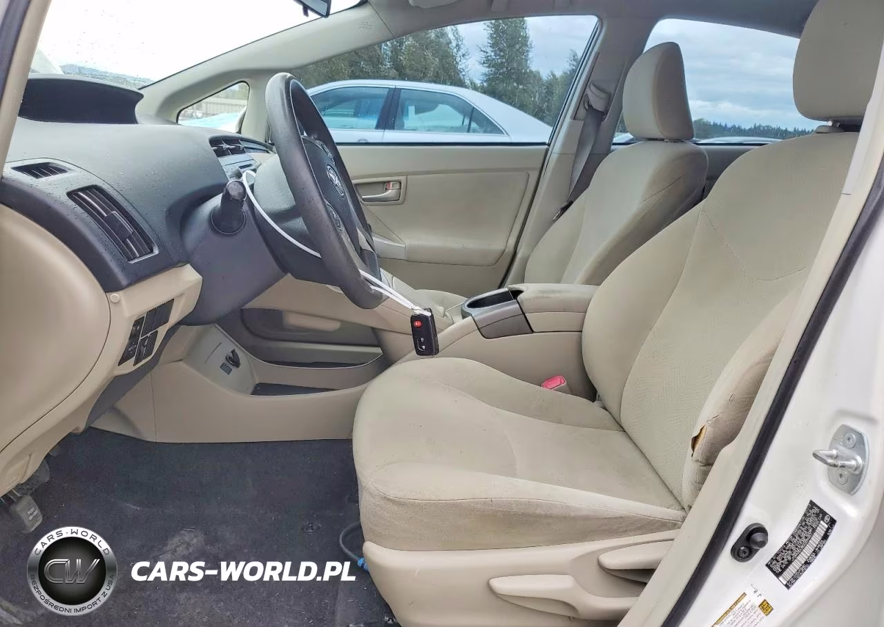 2013 Toyota Prius Two VIN:JTDKN3DU8D0339457 - 7