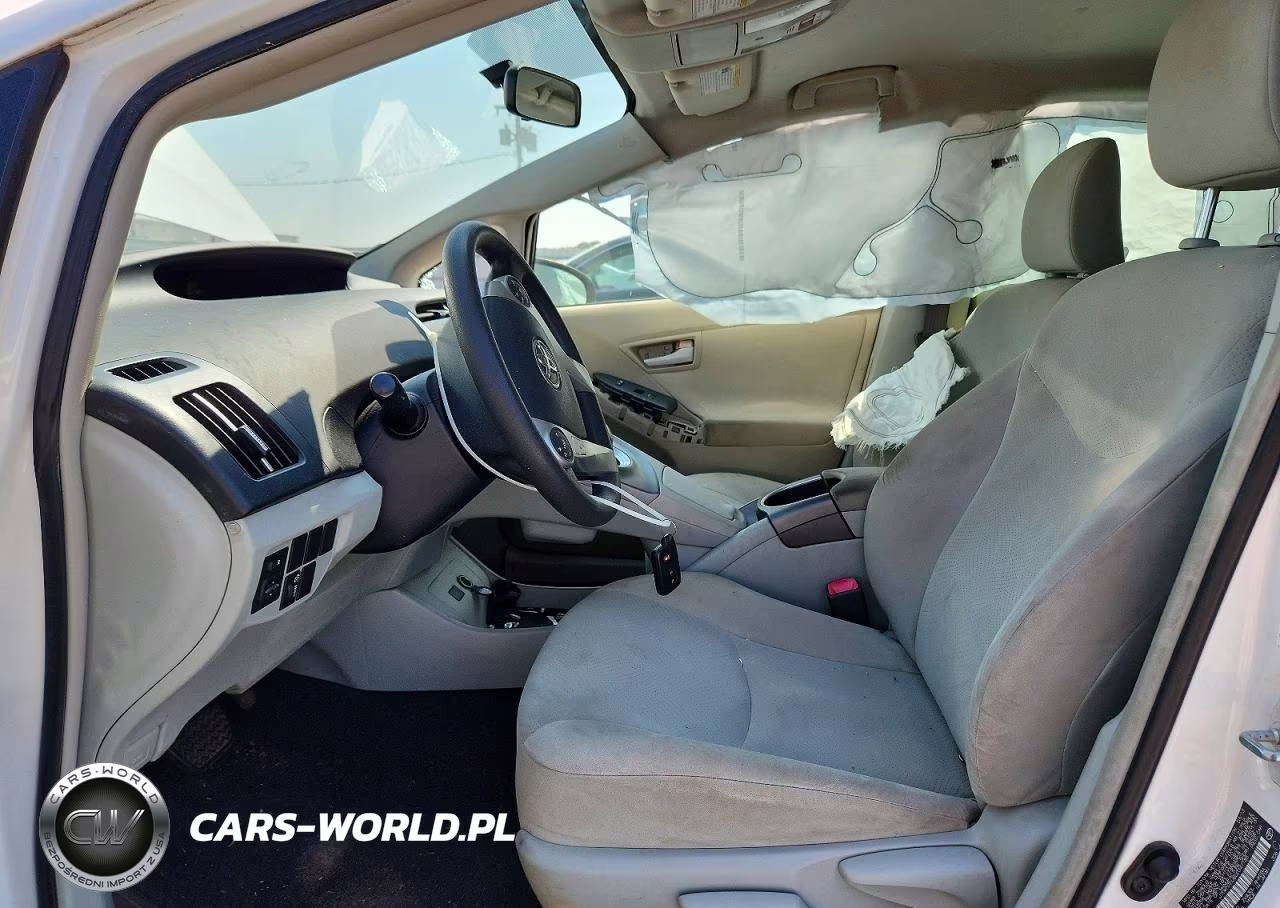 2013 Toyota Prius Two VIN:JTDKN3DU8D0347185 - 7
