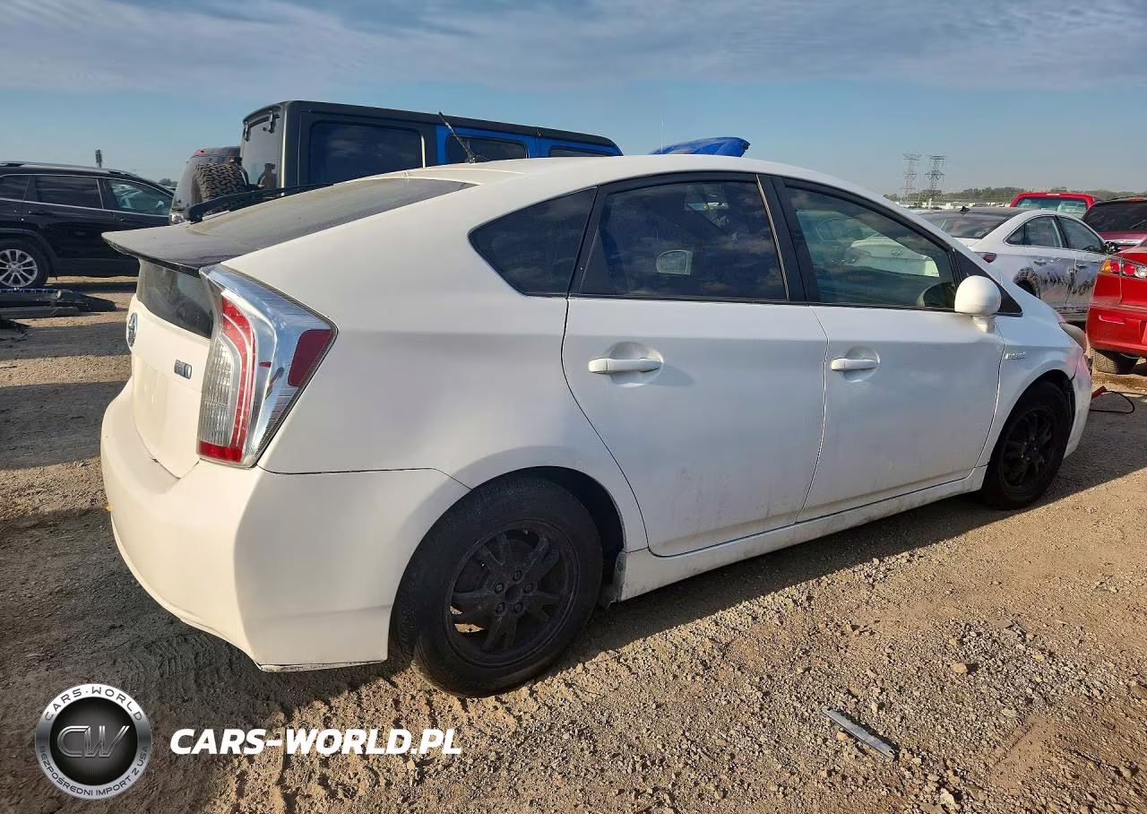 2012 Toyota Prius Two VIN:JTDKN3DUXC5445362 - 3