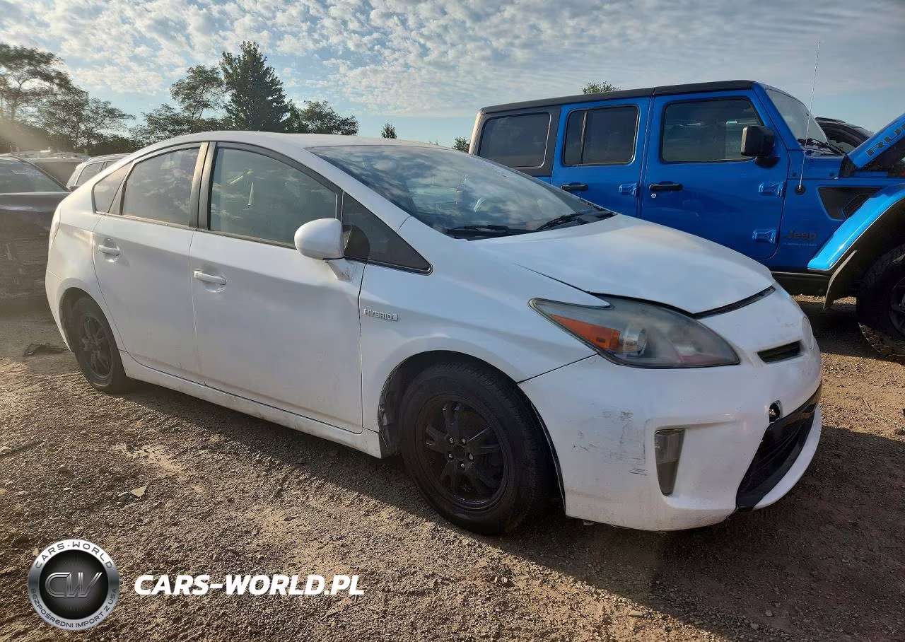 2012 Toyota Prius Two VIN:JTDKN3DUXC5445362 - 4